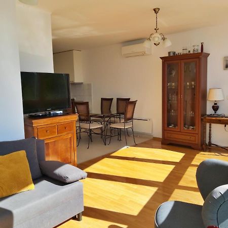 Apartment Lora Omiš Exteriör bild