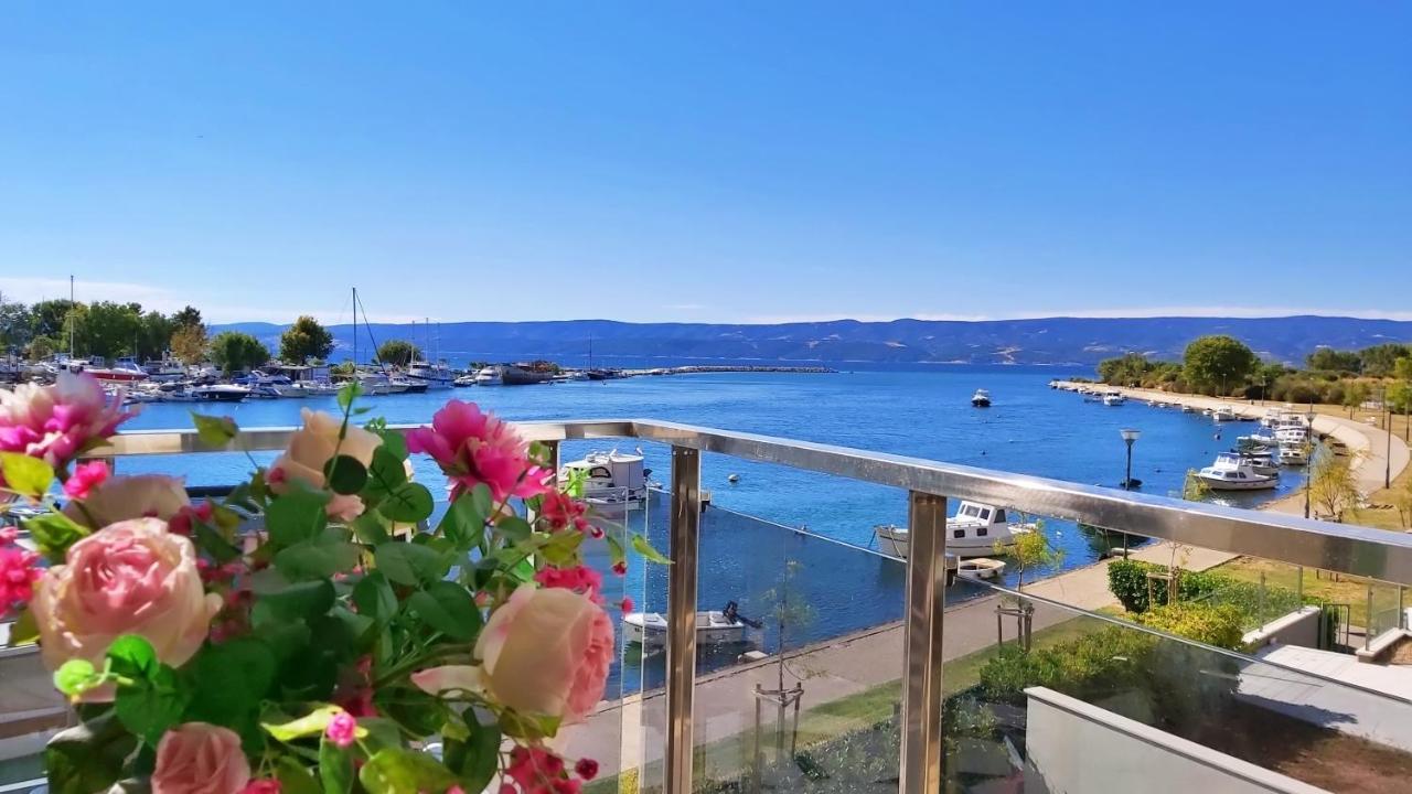 Apartment Lora Omiš Exteriör bild
