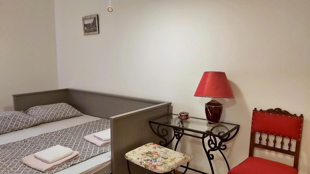 Apartment Lora Omiš Exteriör bild
