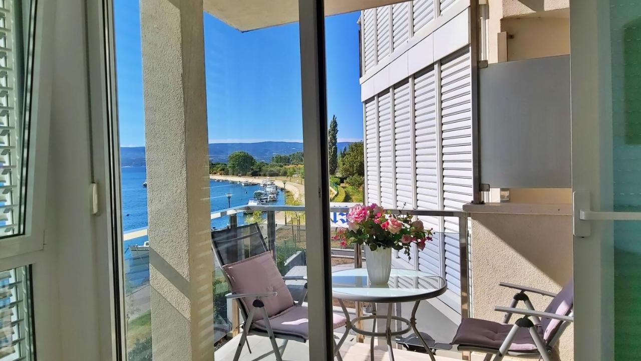 Apartment Lora Omiš Exteriör bild