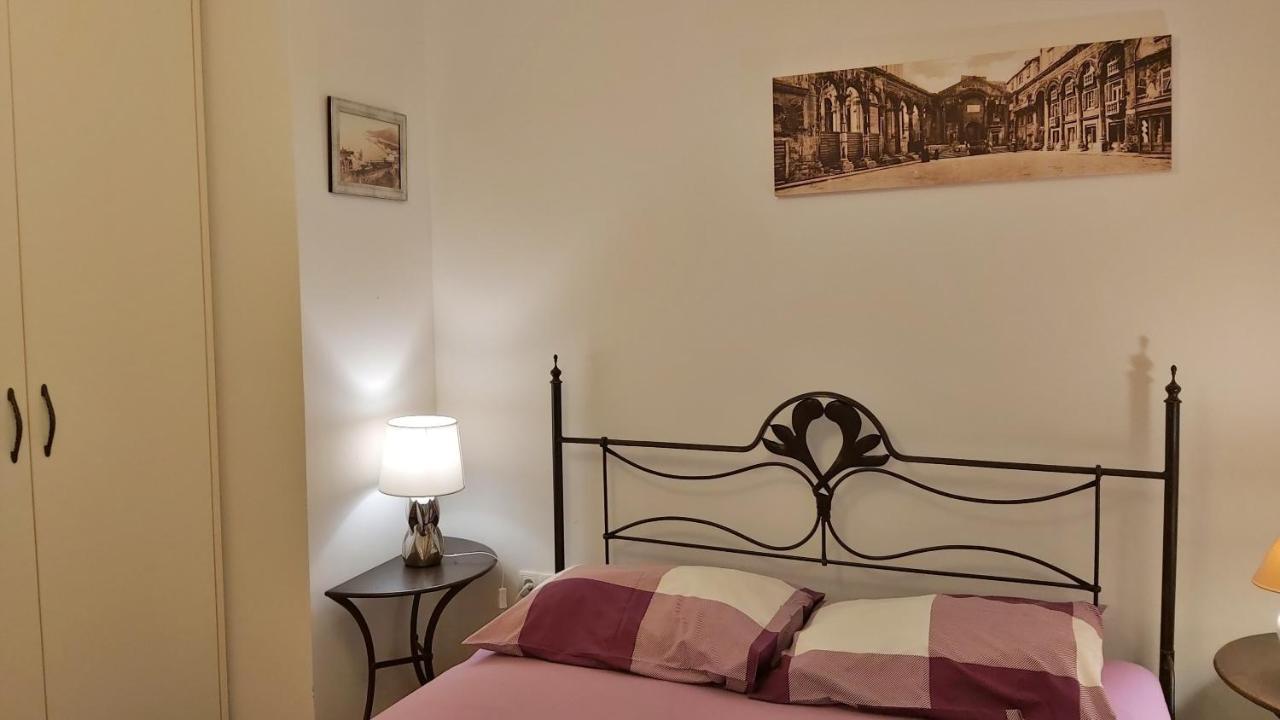 Apartment Lora Omiš Exteriör bild