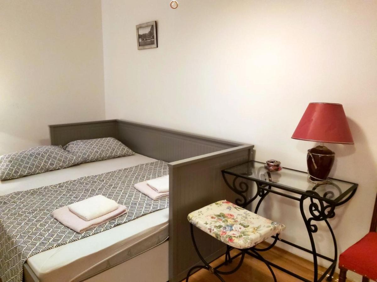 Apartment Lora Omiš Exteriör bild