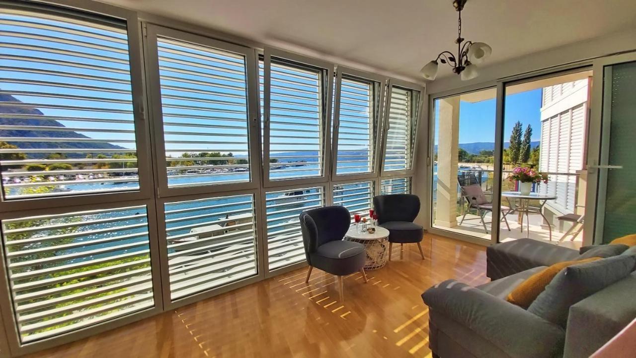 Apartment Lora Omiš Exteriör bild