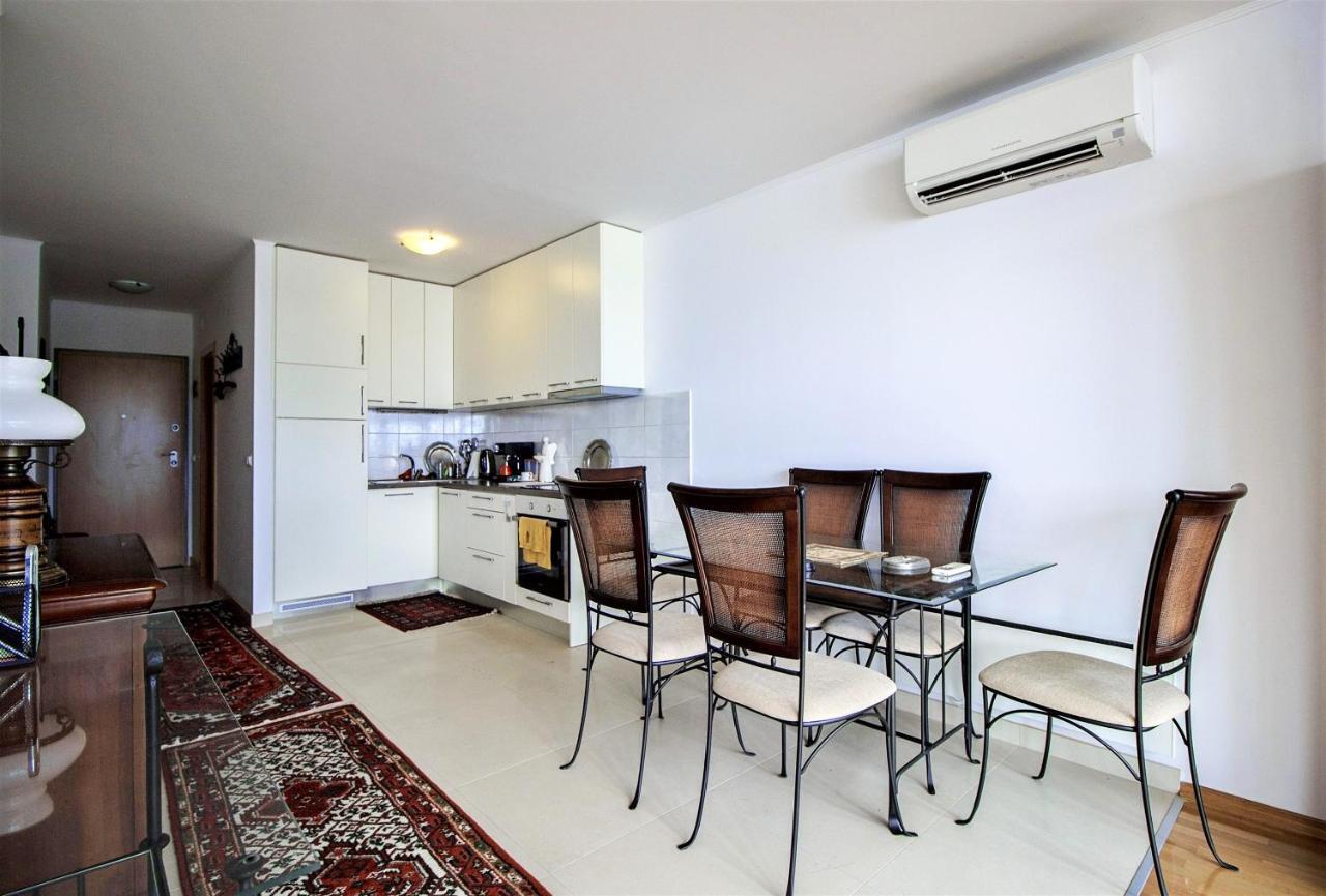 Apartment Lora Omiš Exteriör bild
